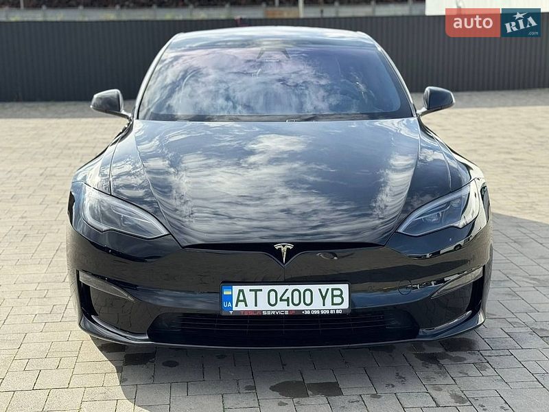 Лифтбек Tesla Model S 2022 в Брошневе-Осаде