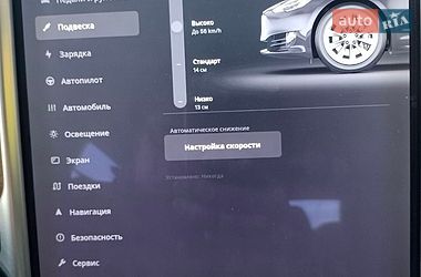 Ліфтбек Tesla Model S 2017 в Одесі
