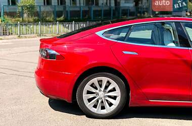 Лифтбек Tesla Model S 2017 в Киеве