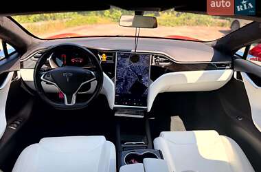 Лифтбек Tesla Model S 2017 в Киеве