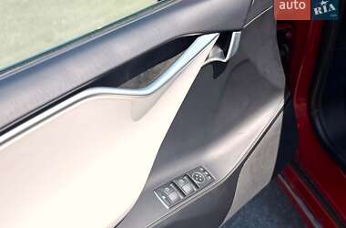Лифтбек Tesla Model S 2017 в Киеве