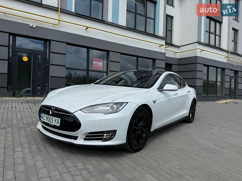 Лифтбек Tesla Model S 2016 в Ковеле фото 2 Лифтбек Tesla Model S 2016 в Ковеле
