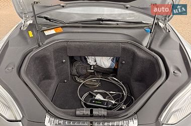 Лифтбек Tesla Model S 2013 в Ивано-Франковске