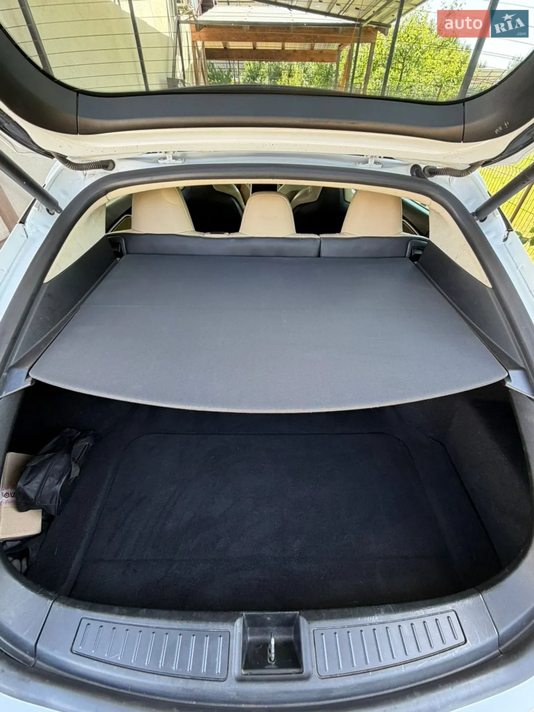 2015 Tesla Model S - мініатюра 12