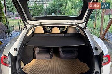 Лифтбек Tesla Model S 2015 в Житомире