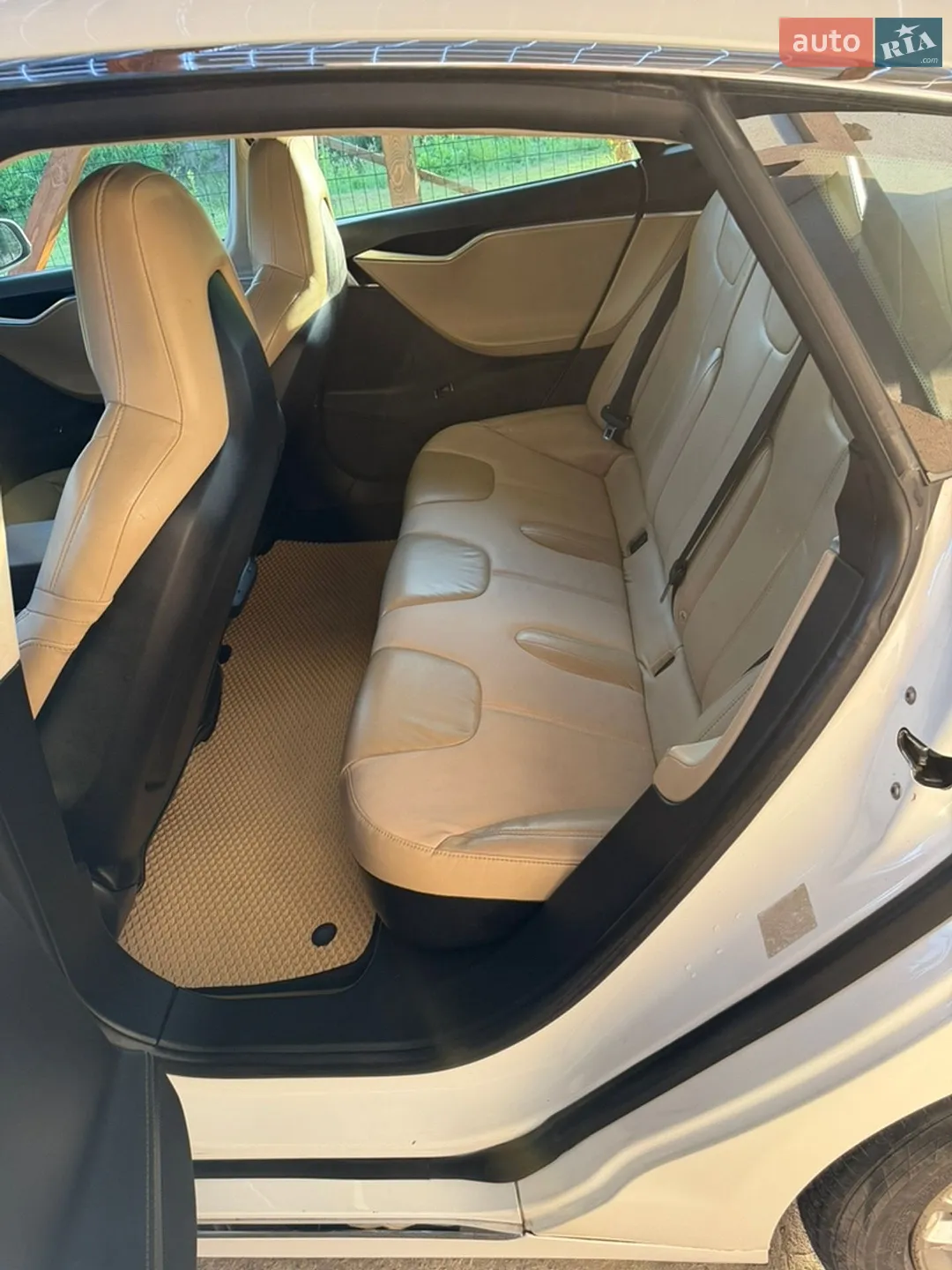 2015 Tesla Model S - мініатюра 21
