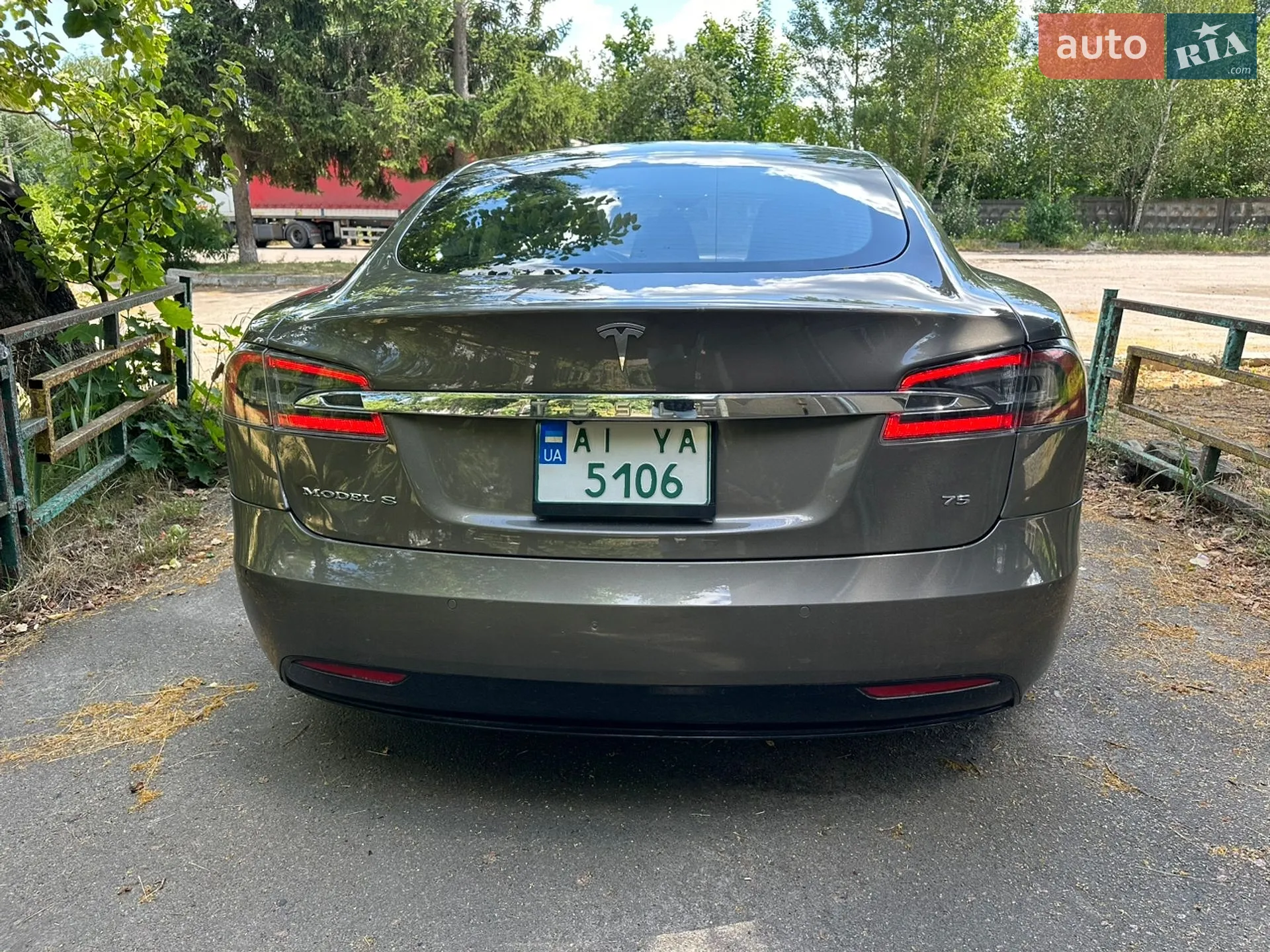 2016 Tesla Model S - мініатюра 4