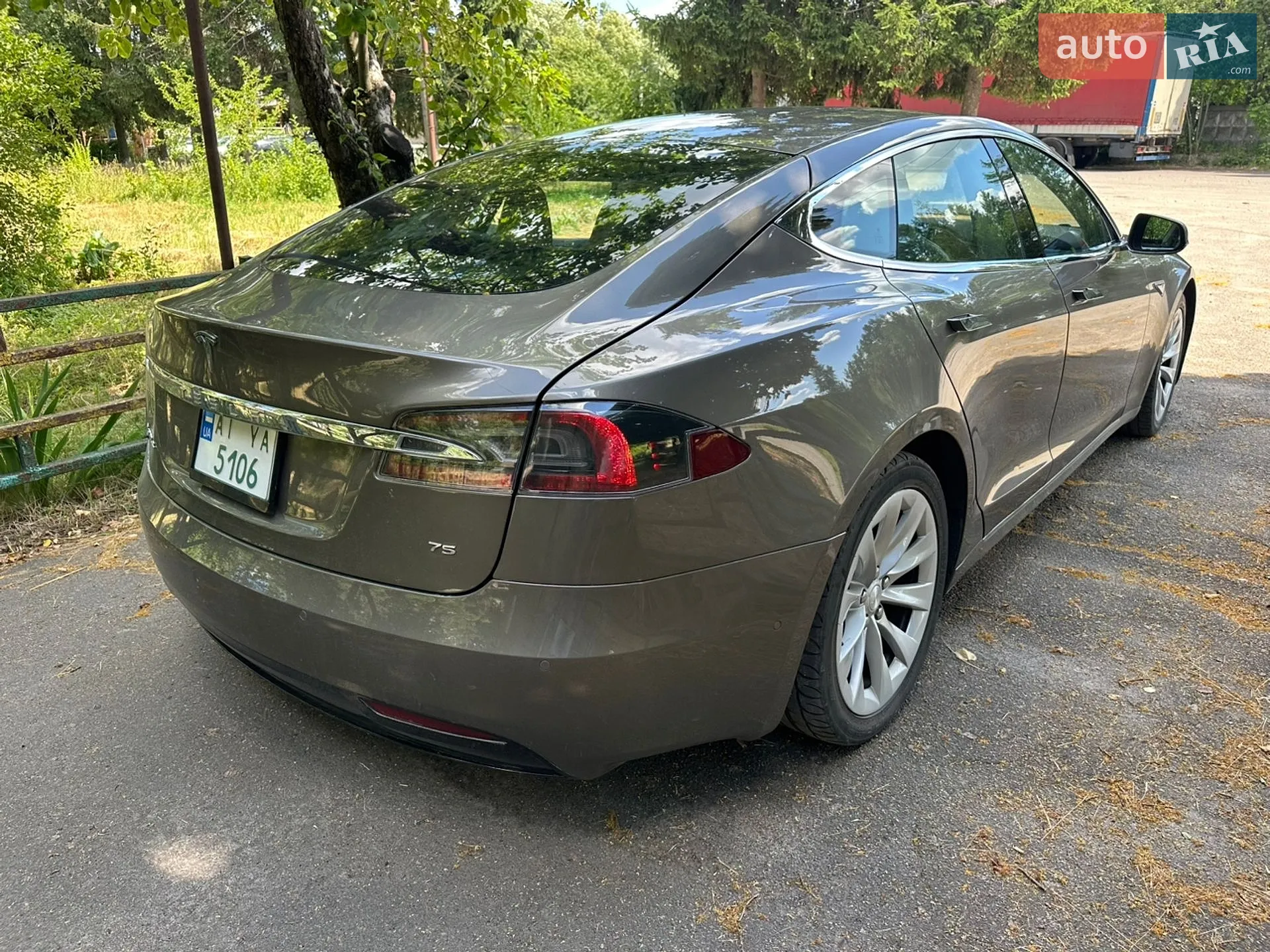 2016 Tesla Model S - мініатюра 9