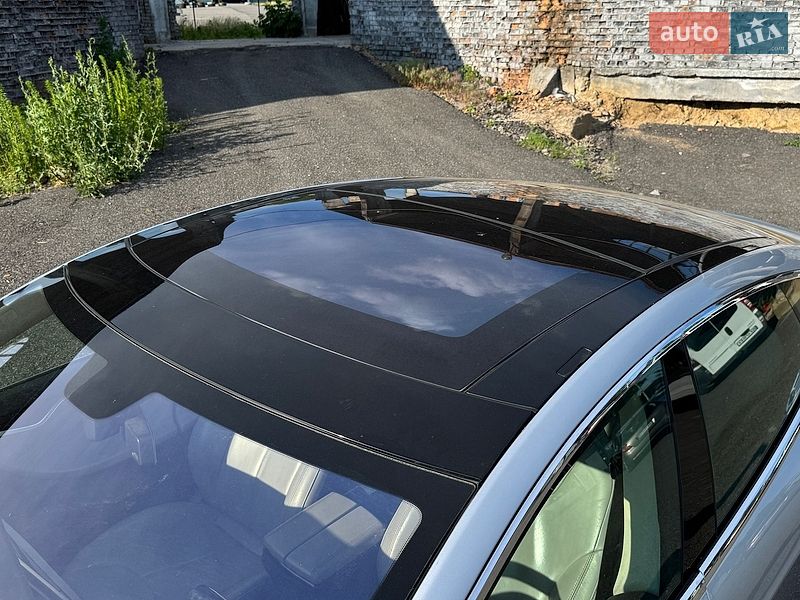 Ліфтбек Tesla Model S 2013 в Вінниці