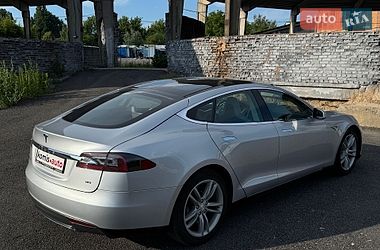 Лифтбек Tesla Model S 2013 в Виннице