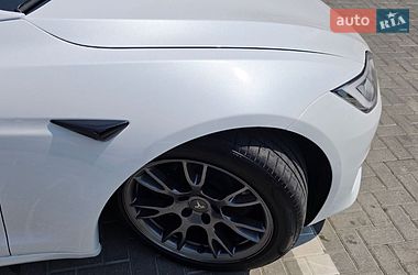 Лифтбек Tesla Model S 2021 в Одессе