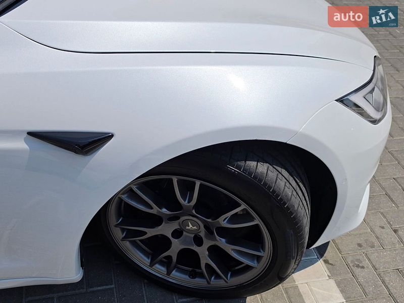 Лифтбек Tesla Model S 2021 в Одессе