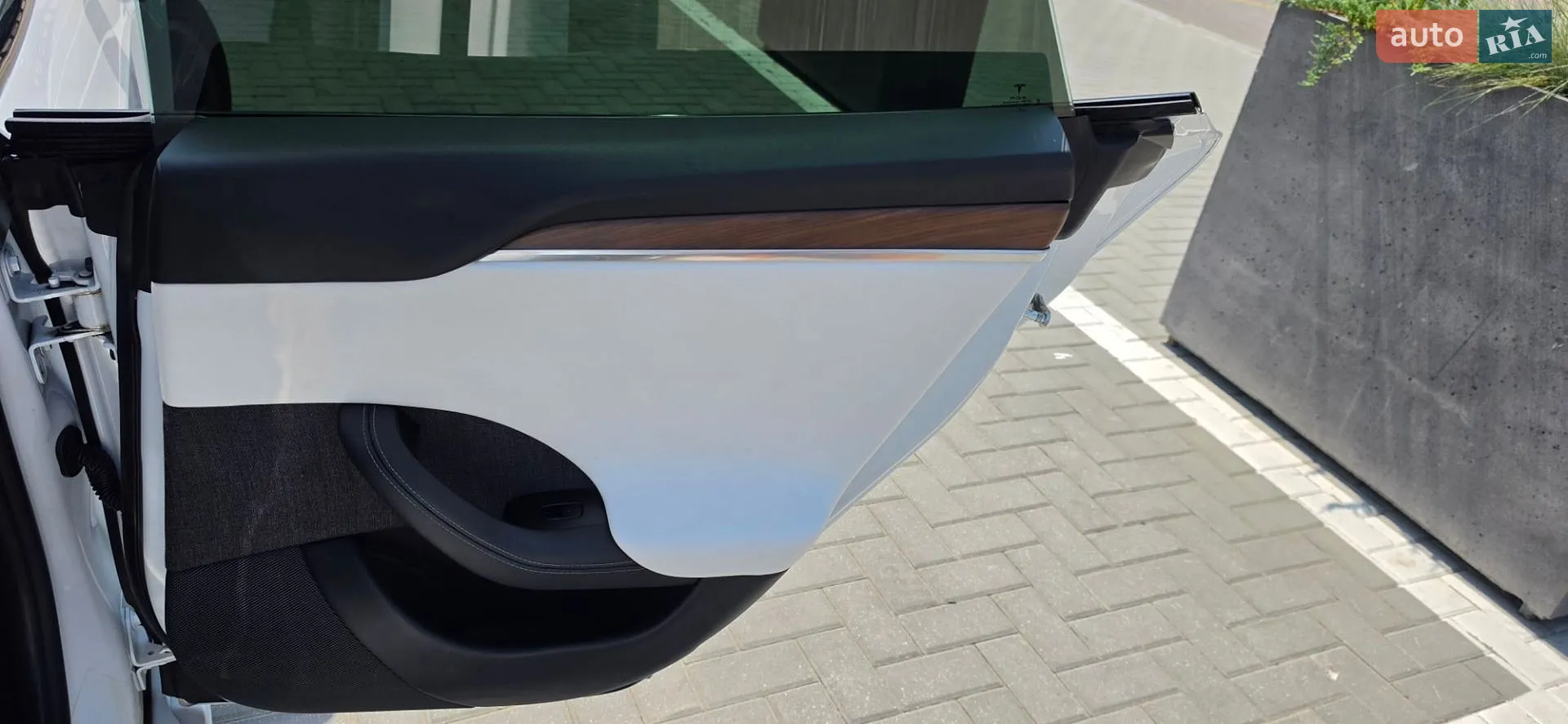 2021 Tesla Model S - мініатюра 33