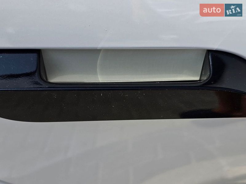 Лифтбек Tesla Model S 2021 в Одессе