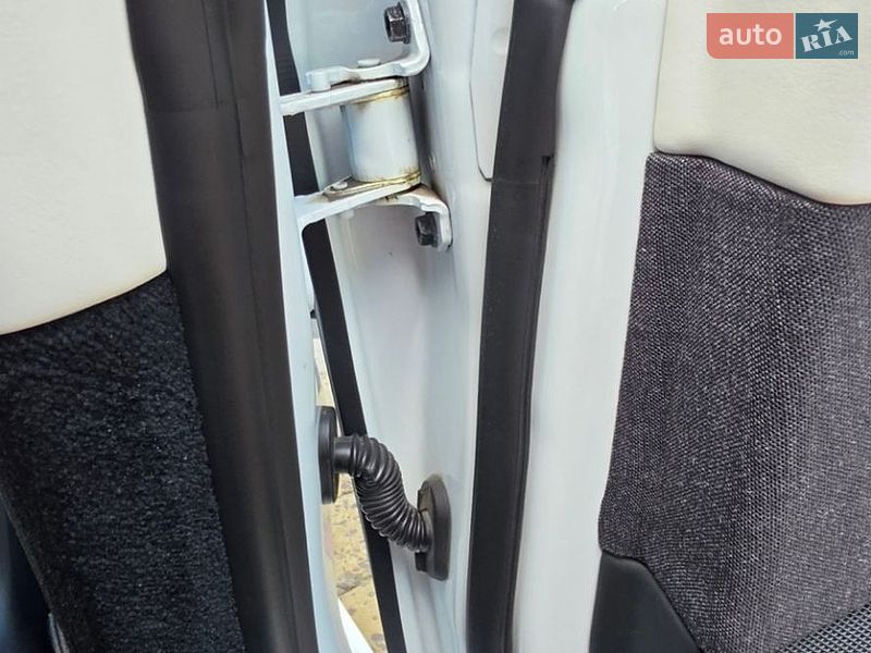 Лифтбек Tesla Model S 2021 в Одессе