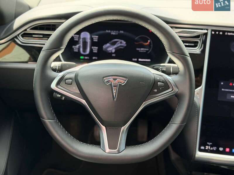 Лифтбек Tesla Model S 2018 в Одессе