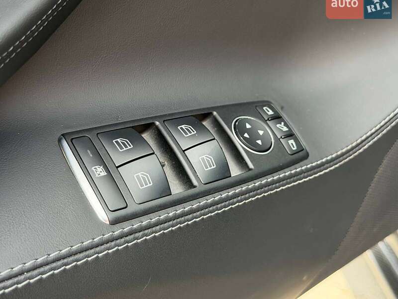 Лифтбек Tesla Model S 2018 в Одессе