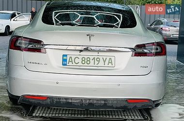 Лифтбек Tesla Model S 2016 в Виннице фото 20 Лифтбек Tesla Model S 2016 в Виннице