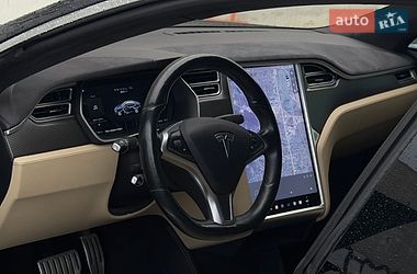 Ліфтбек Tesla Model S 2015 в Львові