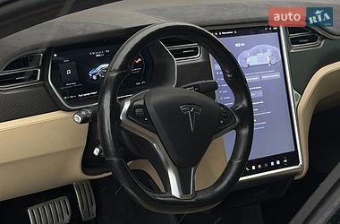 Ліфтбек Tesla Model S 2015 в Львові