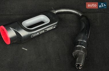 Ліфтбек Tesla Model S 2015 в Львові