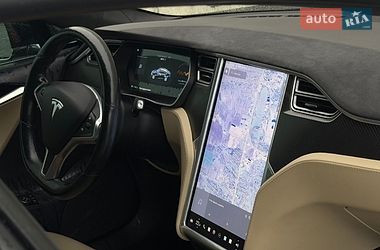 Ліфтбек Tesla Model S 2015 в Львові