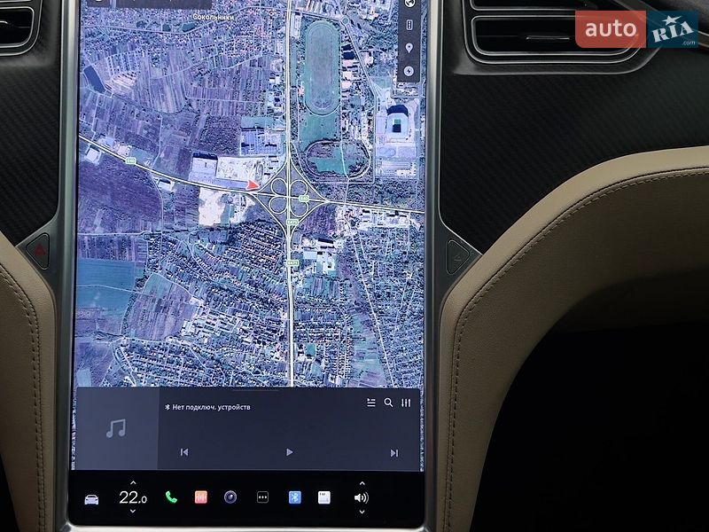 Ліфтбек Tesla Model S 2015 в Львові