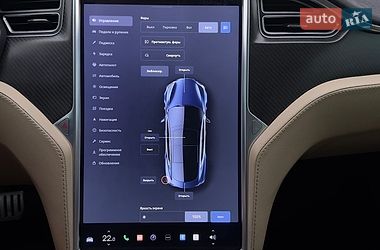 Ліфтбек Tesla Model S 2015 в Львові