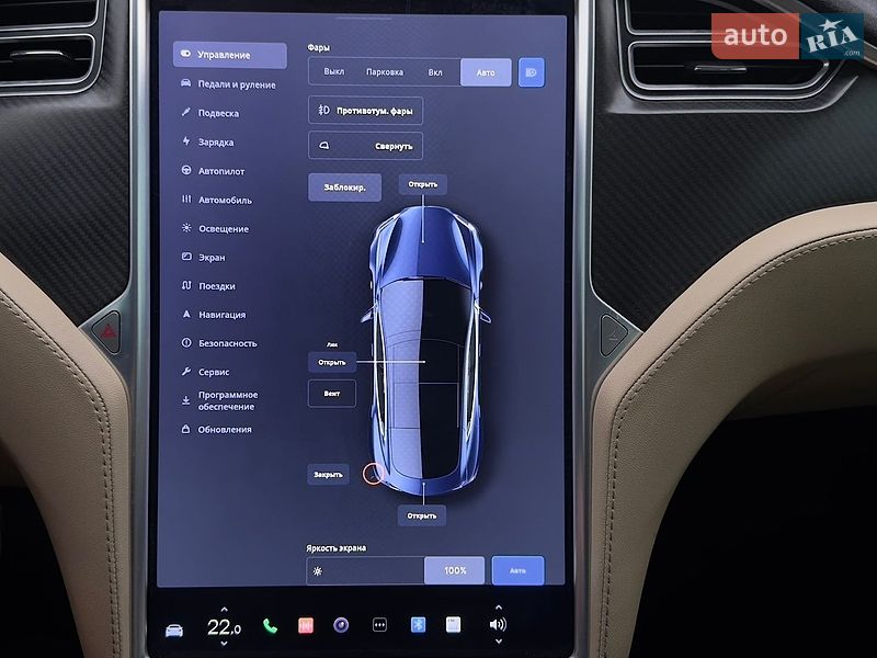 Ліфтбек Tesla Model S 2015 в Львові