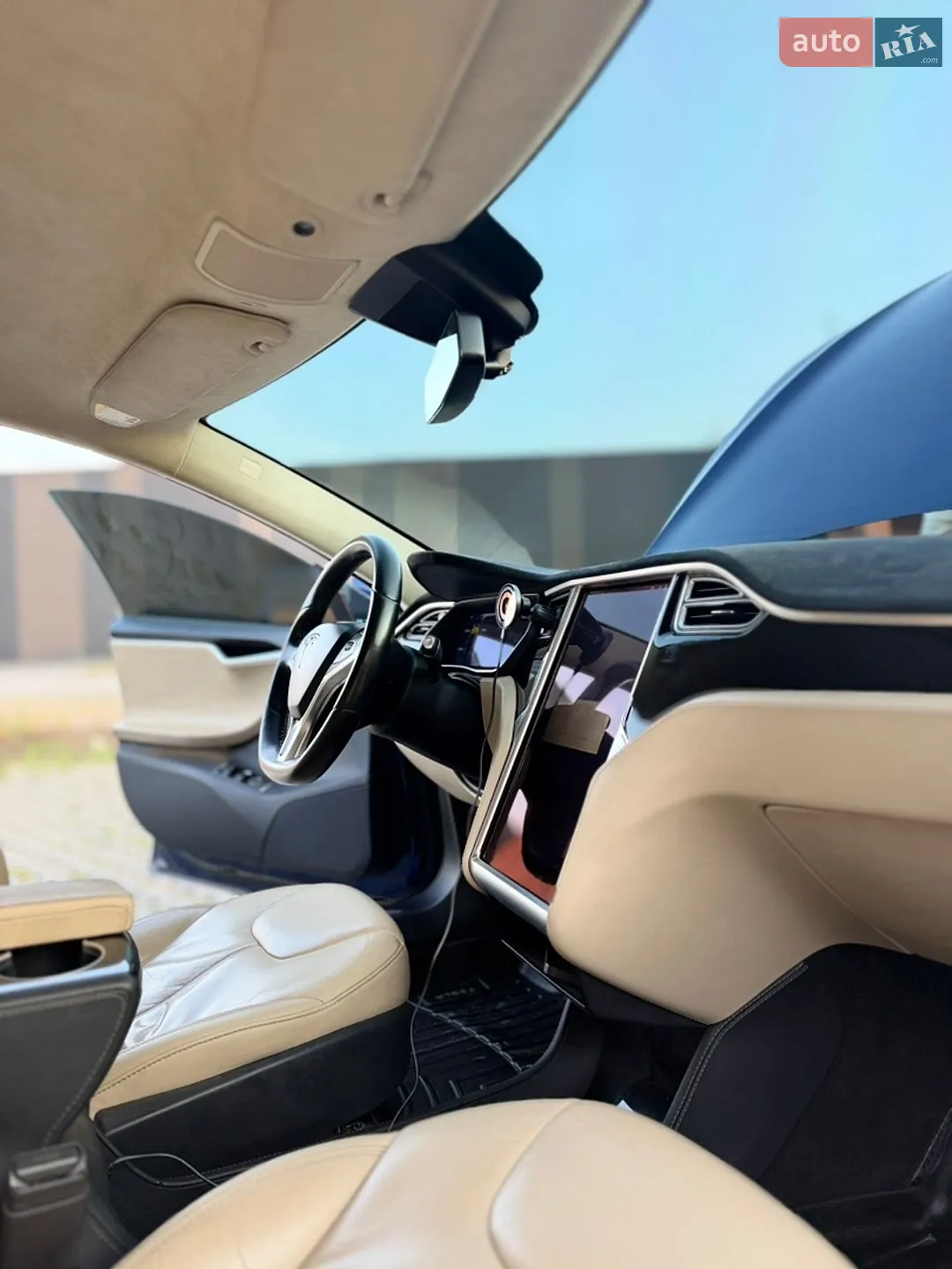 2015 Tesla Model S - мініатюра 20