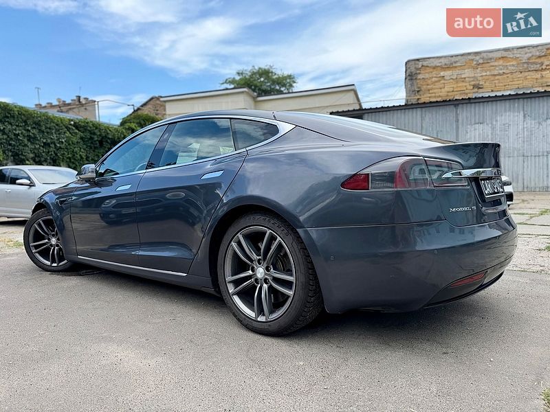 Ліфтбек Tesla Model S 2017 в Одесі фото 9 Ліфтбек Tesla Model S 2017 в Одесі