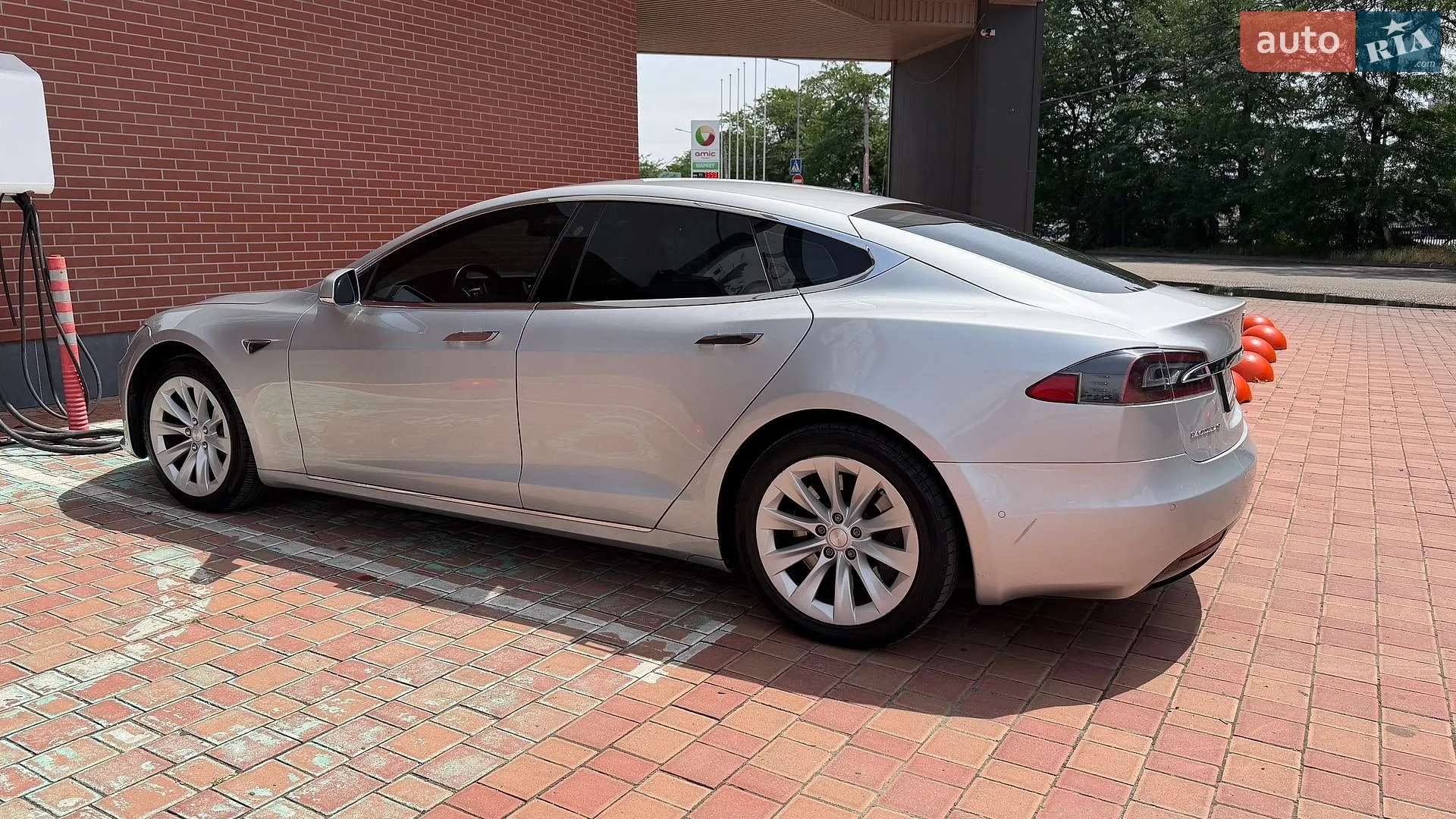 2016 Tesla Model S - мініатюра 2