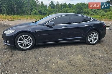 Лифтбек Tesla Model S 2013 в Шацке