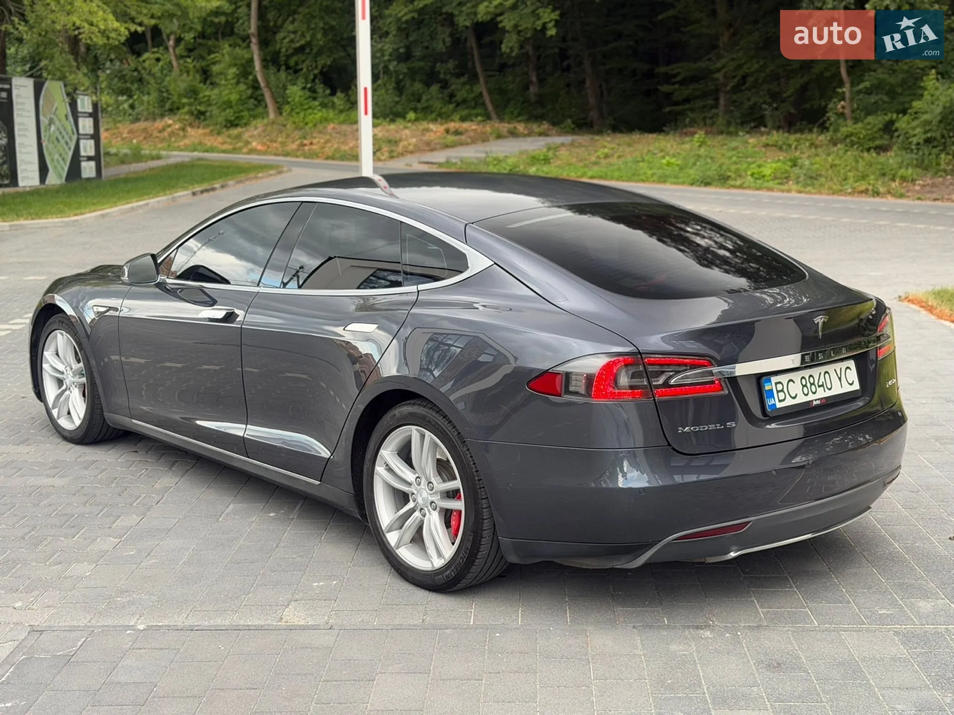 2015 Tesla Model S - мініатюра 15