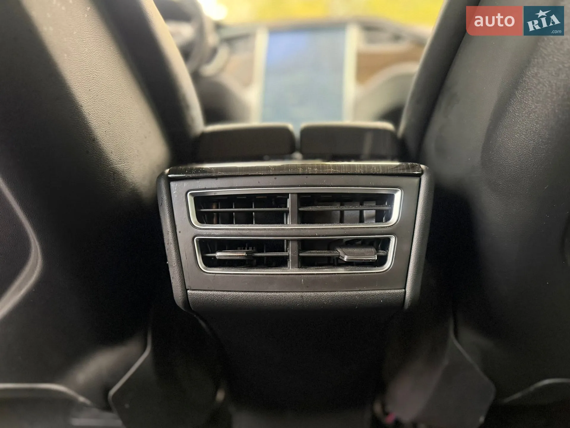 2015 Tesla Model S - мініатюра 24