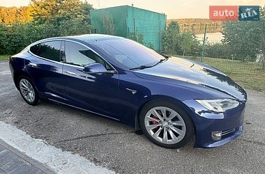 Лифтбек Tesla Model S 2017 в Киеве