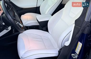 Лифтбек Tesla Model S 2017 в Киеве