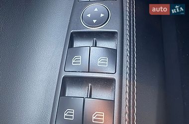 Лифтбек Tesla Model S 2017 в Киеве