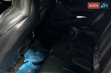 Ліфтбек Tesla Model S 2016 в Одесі