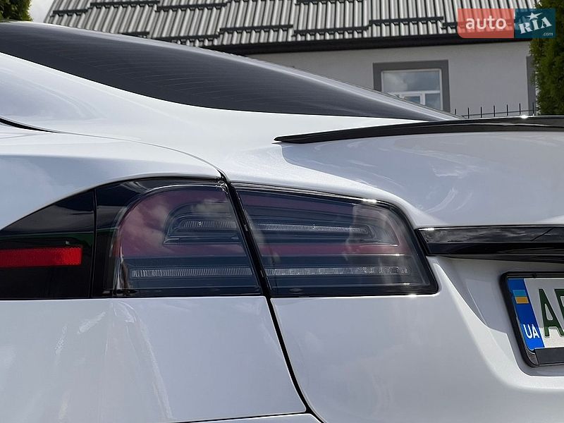 Ліфтбек Tesla Model S 2022 в Вінниці фото 14 Ліфтбек Tesla Model S 2022 в Вінниці