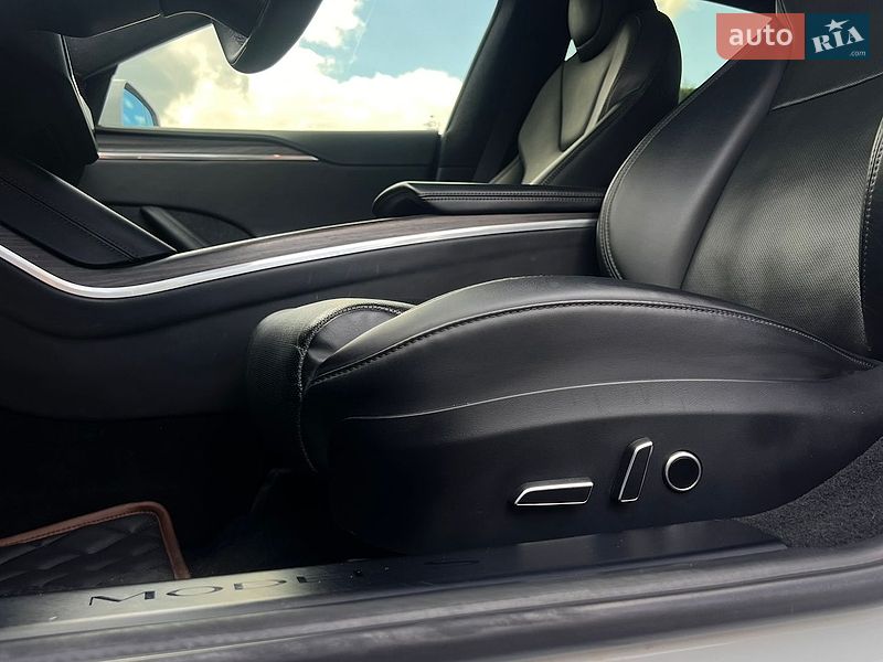 Ліфтбек Tesla Model S 2022 в Вінниці фото 47 Ліфтбек Tesla Model S 2022 в Вінниці