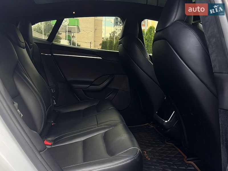 Ліфтбек Tesla Model S 2022 в Вінниці фото 45 Ліфтбек Tesla Model S 2022 в Вінниці