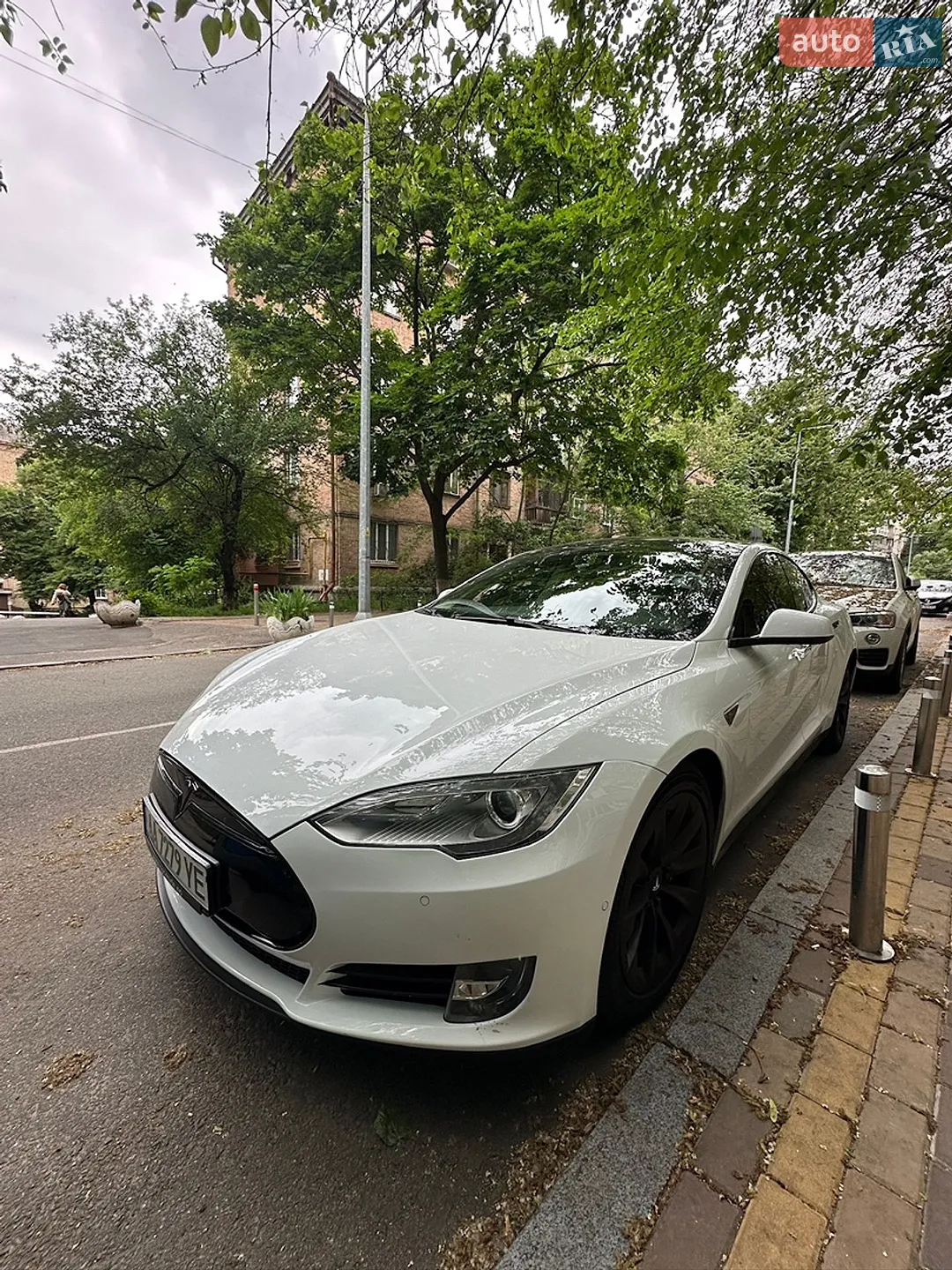 2015 Tesla Model S - мініатюра 2