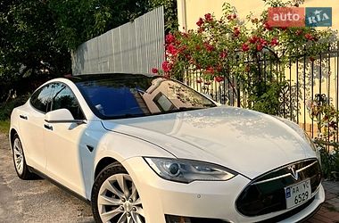 Лифтбек Tesla Model S 2012 в Киеве