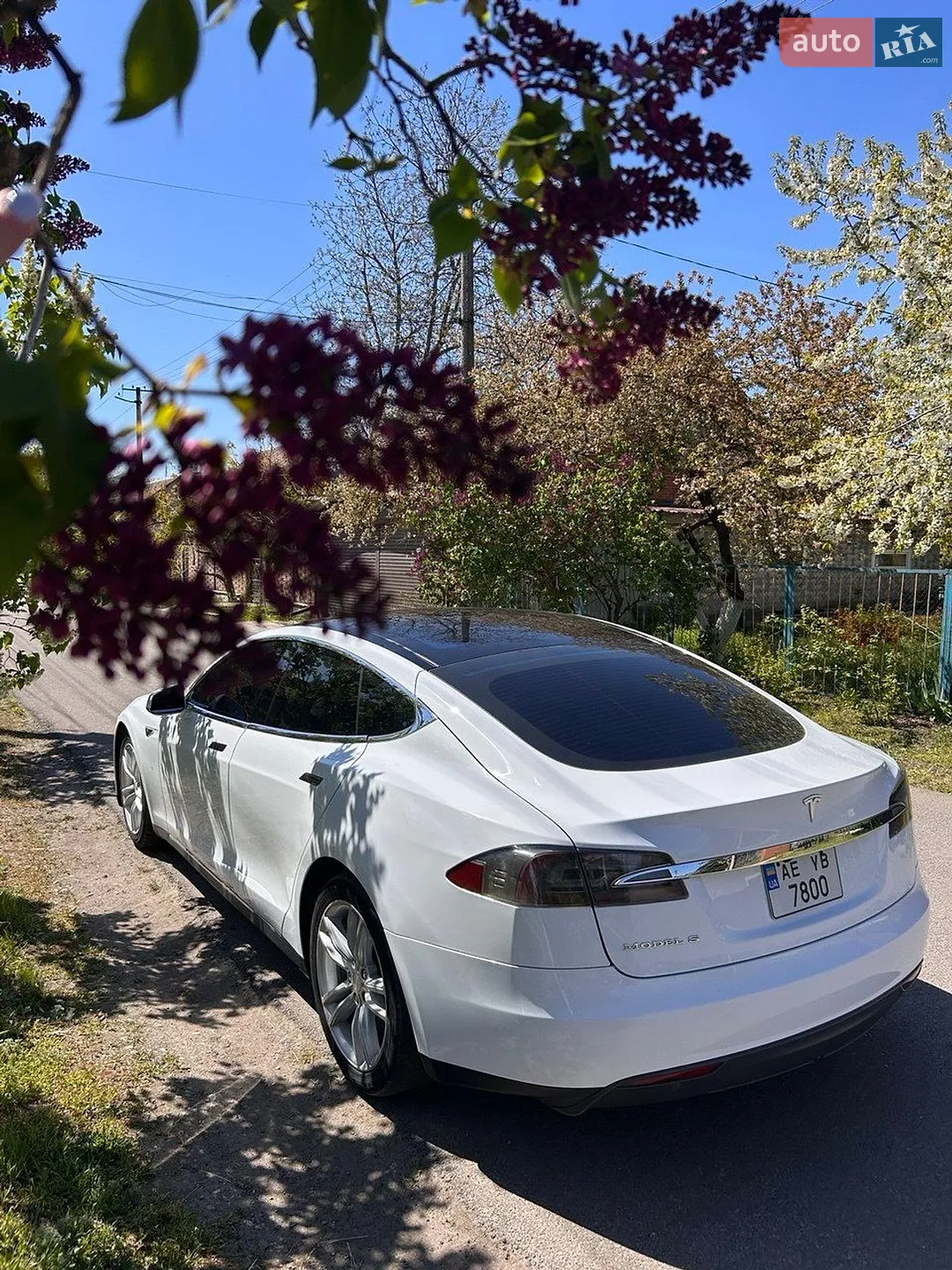 2014 Tesla Model S - мініатюра 2