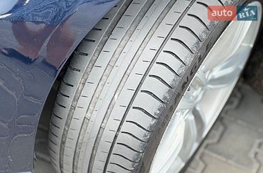 Лифтбек Tesla Model S 2014 в Днепре