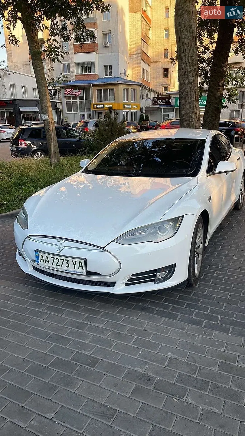 2013 Tesla Model S - мініатюра 3