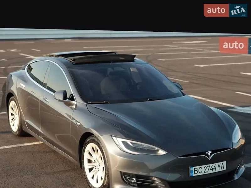 Tesla Model S