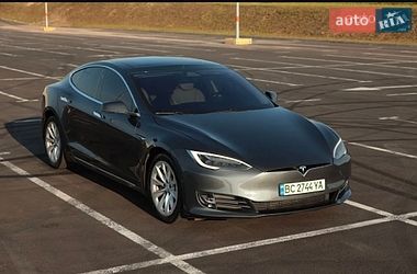 Лифтбек Tesla Model S 2017 в Львове фото 5 Лифтбек Tesla Model S 2017 в Львове
