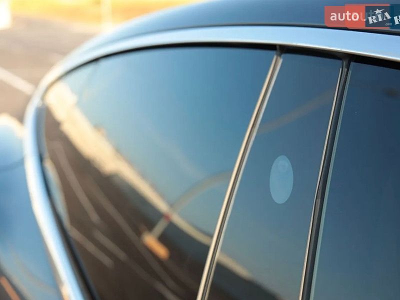 Лифтбек Tesla Model S 2017 в Львове фото 11 Лифтбек Tesla Model S 2017 в Львове